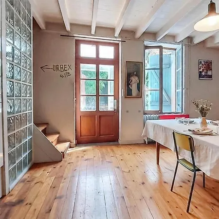 Charmante Maison 度假居 *